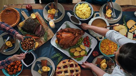 Common Pitfalls: What to AVOID When Hosting Thanksgiving Trivia