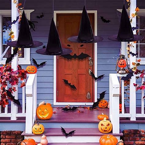 Craft Your Way to a Howling Good Halloween!