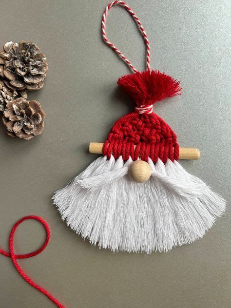 Creative & Artistic Expressions: Unleash the Holiday Artist