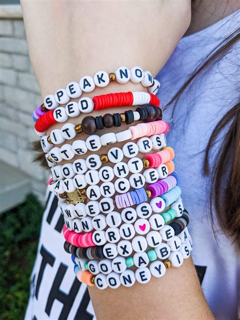 Fan Mail & Friendship Bracelets: Connecting with the Fandom