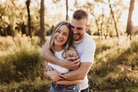 For Couples: Rekindling Connection & Deepening Understanding