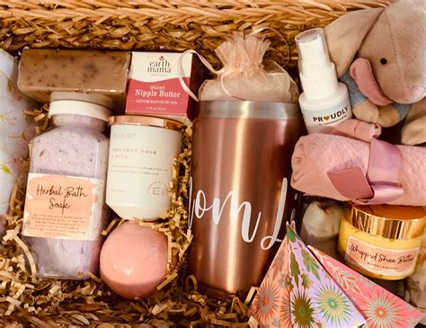 Her Quirks & Charms: Celebrating Mom's Unique Spark