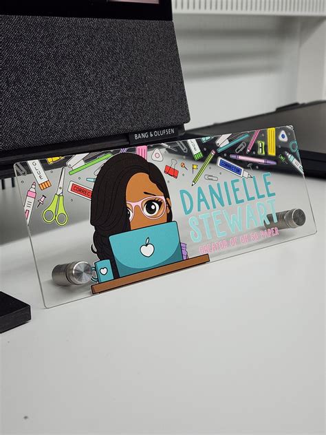 Home Sweet Desk: Personalized Tags for Study & Creative Spaces