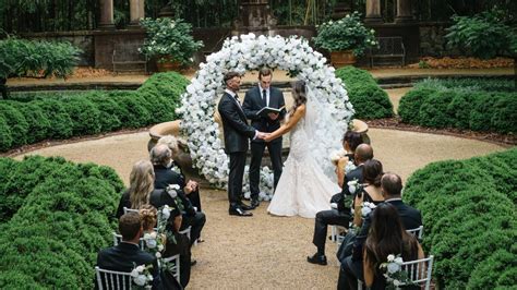 Intimate Elopement & Vow Renewal Charm