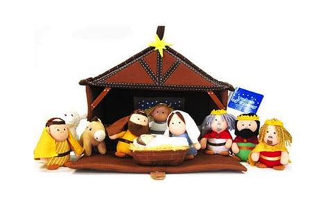 Kid-Friendly & Customizable Manger Scenes