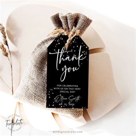 Minimalist & Modern Tags: Chic & Sophisticated