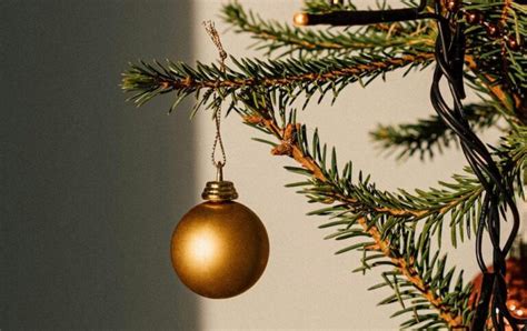 Modern Holiday Hits: Getting Everyone Tapping Their Toes
