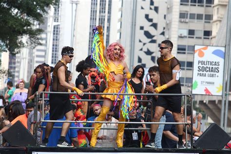 Now, Go Show Your Brazilian Pride!