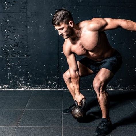 Quick & Effective: Express Kettlebell Routines for Busy Days