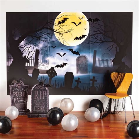 Spooky Scene Setters: Printable Decorations & Ambiance