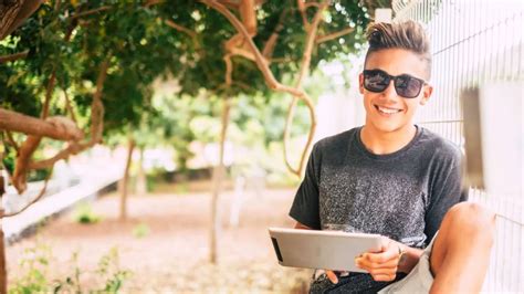 The Beginner's Blueprint: Kicking Off Your Savings Journey