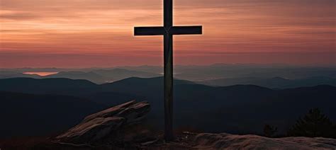 The Spiritual Journey: Reflective & Meditative Cross Designs