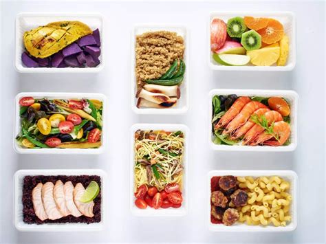 Tiny Treats & Mini Meals