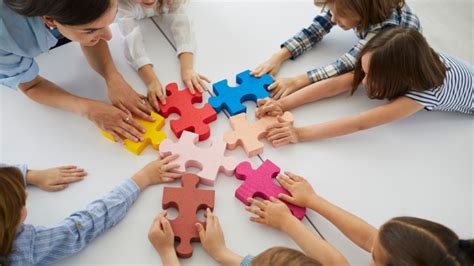 Using Puzzles in the Classroom/Homeschool: Teacher's Best Friend